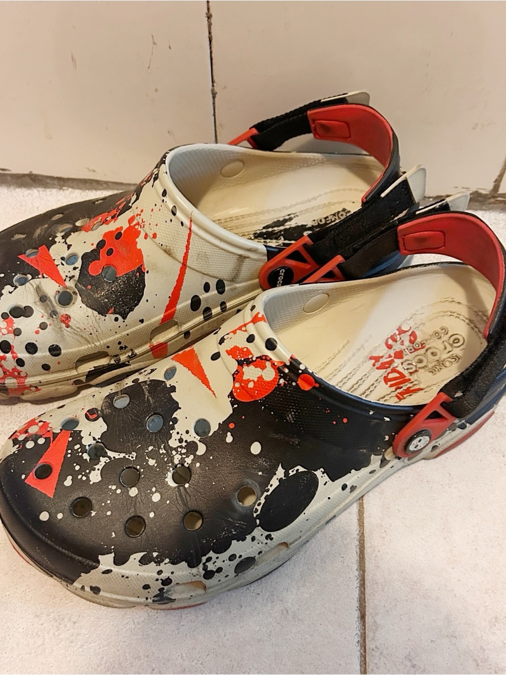 Crocs Friday the 13th Jason All Terrain Clog Mens Size 11 - Picture 7 of 7